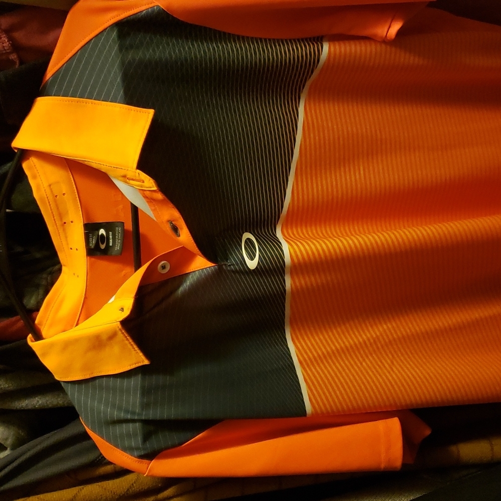 Oakley Polo